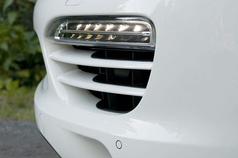  Porsche Cayenne Diesel 2013 года  (фото 23 из 42)